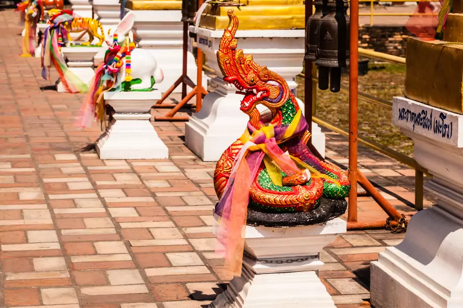 Statuen von chinesischen Sternzeichen in China